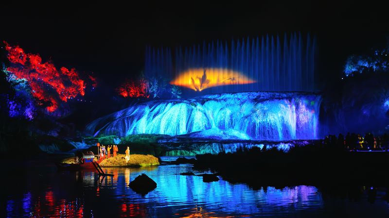 贵州安顺-黄果树瀑布夜游陡坡塘